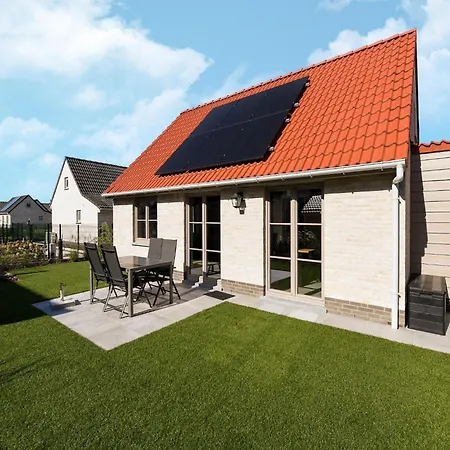 Cozy Polder House On The Westhinder Domain *