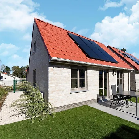 Cozy Polder House On The Westhinder Domain *